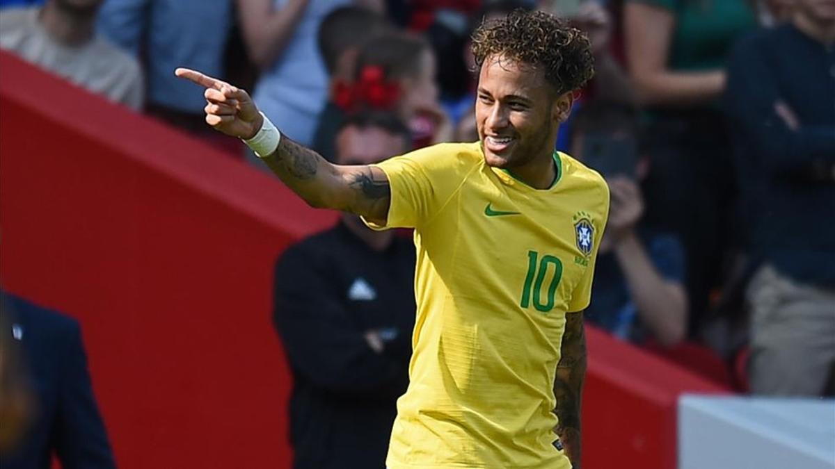 Neymar, con la sonrisa del jugón dibujada en la cara tras su gol