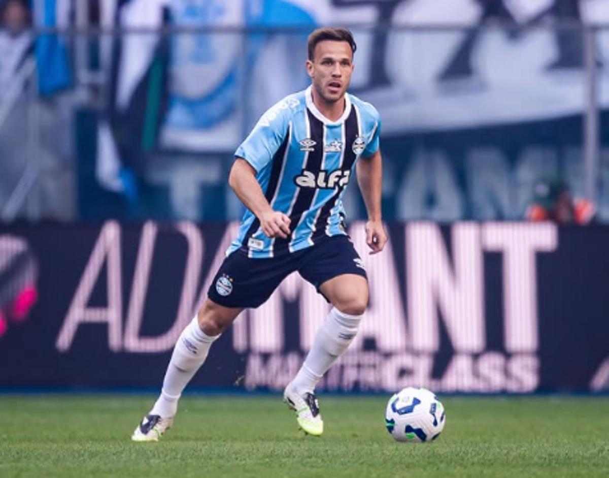 Arthur, en un partido con el Gremio