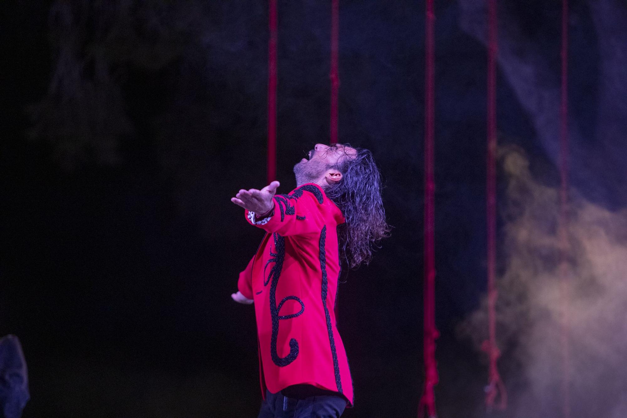 Todas las imágenes de la actuación del bailaor Eduardo Guerrero en Ibiza