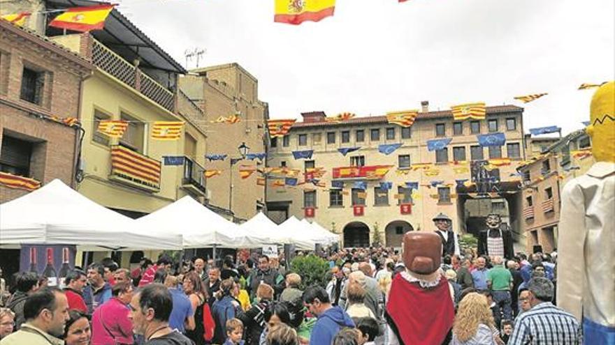 Masiva participación popular en la primera fiesta del vino y del aceite