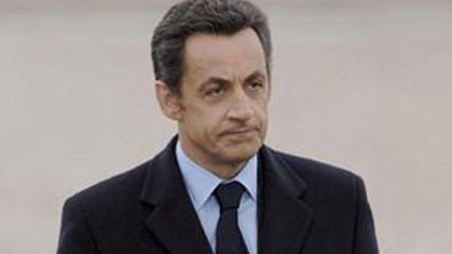 Sarkozy recortará el arsenal nuclear aéreo de Francia