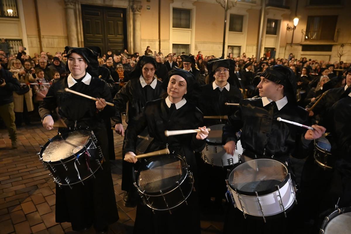 Los tambores del Bajo Aragón han resonado este jueves en el centro de Zaragoza