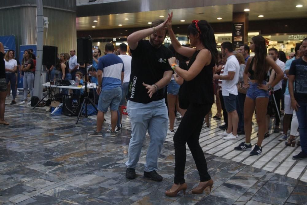 Taller de salsa en la Feria de Murcia