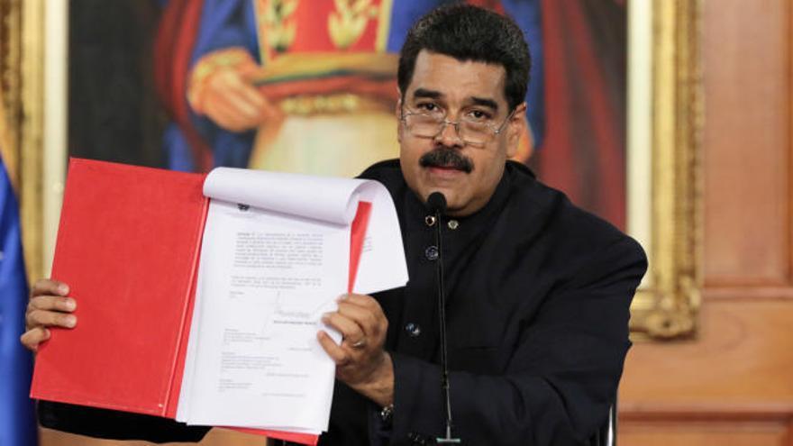 Maduro convoca una Asamblea Nacional Constituyente en Venezuela