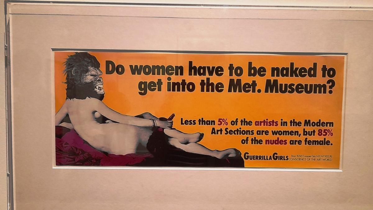 Guerrilla Girls ideó este cartel para protestar por la escasez de obras de mujeres en el Met.