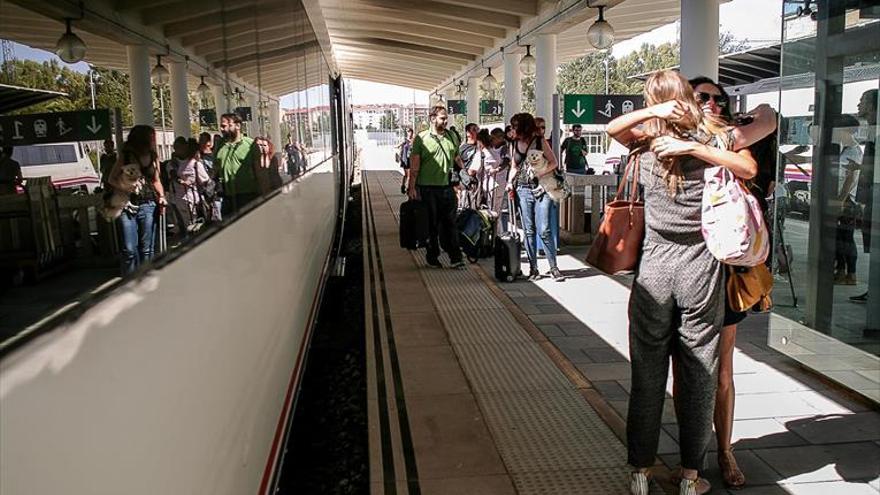 Otro tren con destino Cáceres sufre una avería: el tercero en solo 24 horas
