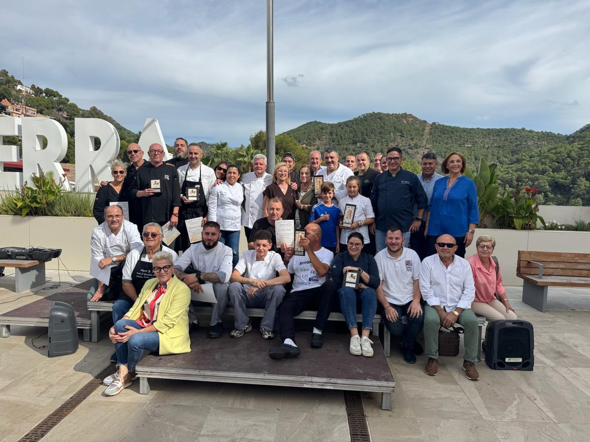 Foto de participantes y representantes en Serra.