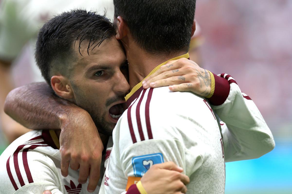 AME4977. GUADALAJARA (MÉXICO), 26/06/2026.- Álex Baena de España celebra un gol este viernes, previo a un partido del grupo H del Mundial de la FIFA 2026 entre Uruguay y España en el estadio Akron en Guadalajara (México). EFE/ Alex Cruz