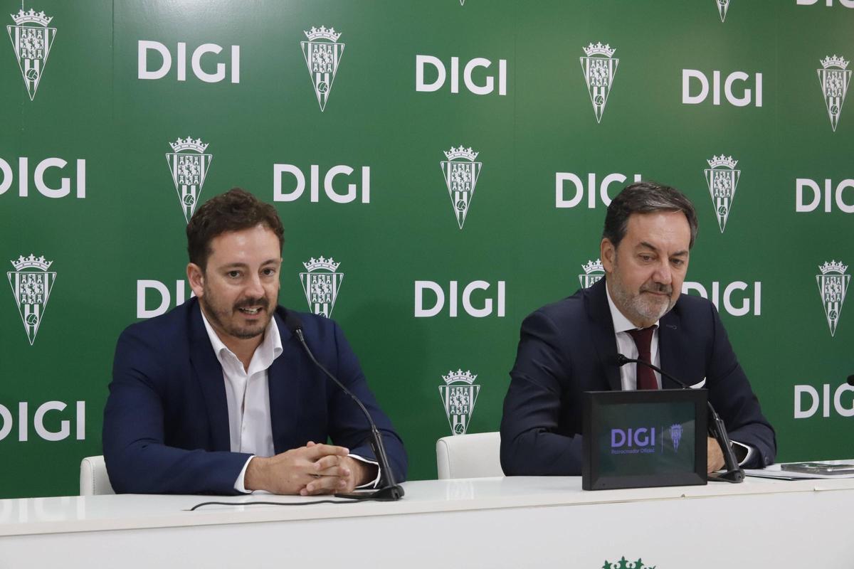 Daniel Campillo y Antonio Fernández Monterrubio, en la presentación de DIGI como nuevo patrocinador del Córdoba CF.