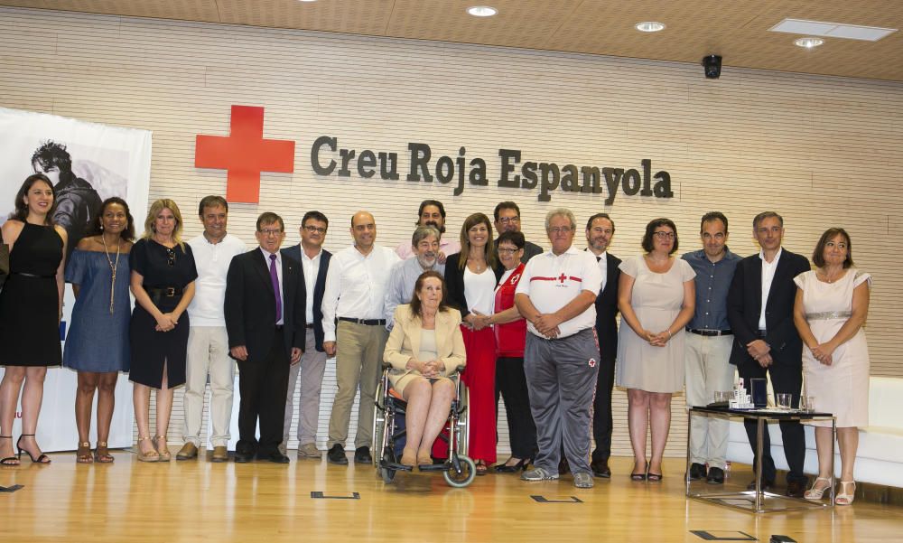 De los homenajeados ayer se resaltó, entre otras virtudes, su «humanidad», ser «periodistas todoterreno» y hacer un trabajo «libre» durante los años de dictadura.