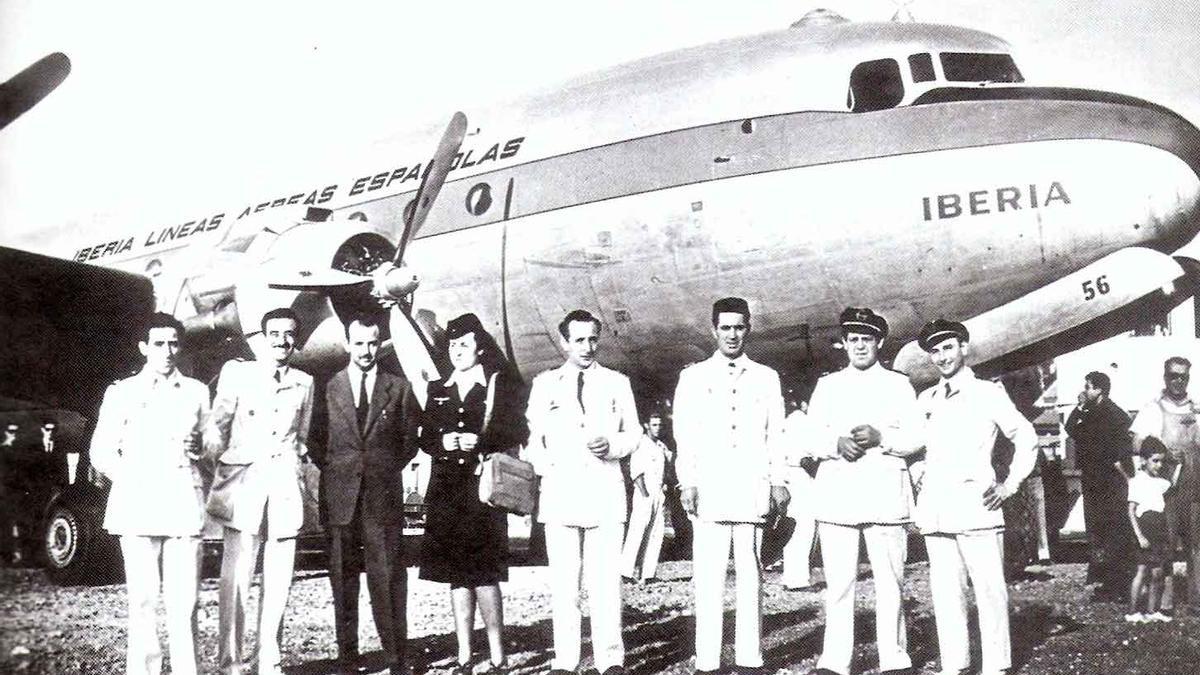 Tripulación del primer vuelo de Iberia a Buenos Aires