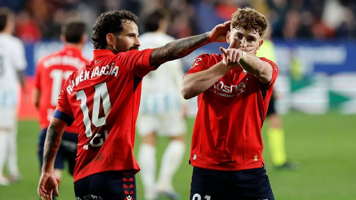 El Osasuna consigue la victoria en el tiempo de descuento contra el Real Oviedo gracias al gol en el descuento de Víctor Muñoz