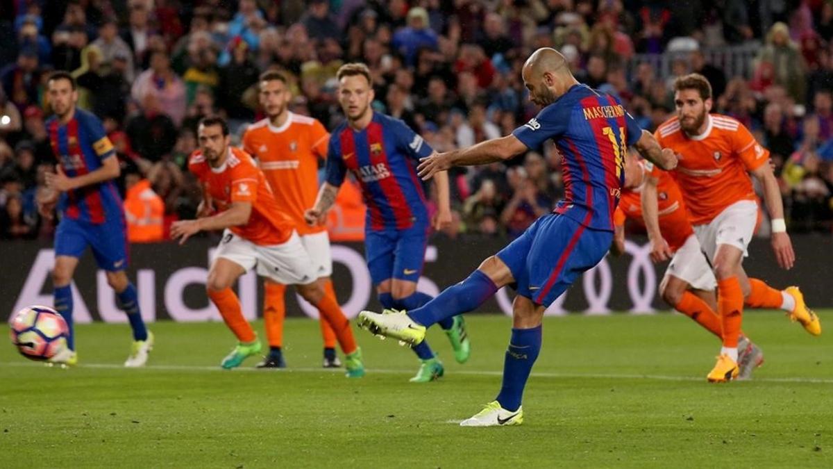 Mascherano marca de penalti su primer gol con el Barça.