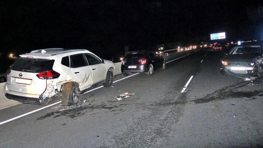 Tres vehículos implicados en un accidente cerca del Puente de Andalucía