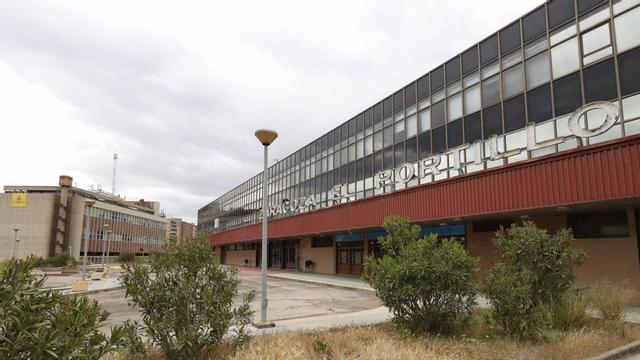 La estación del Portillo, que ahora no recibe pasajeros, será demolida en un futuro.