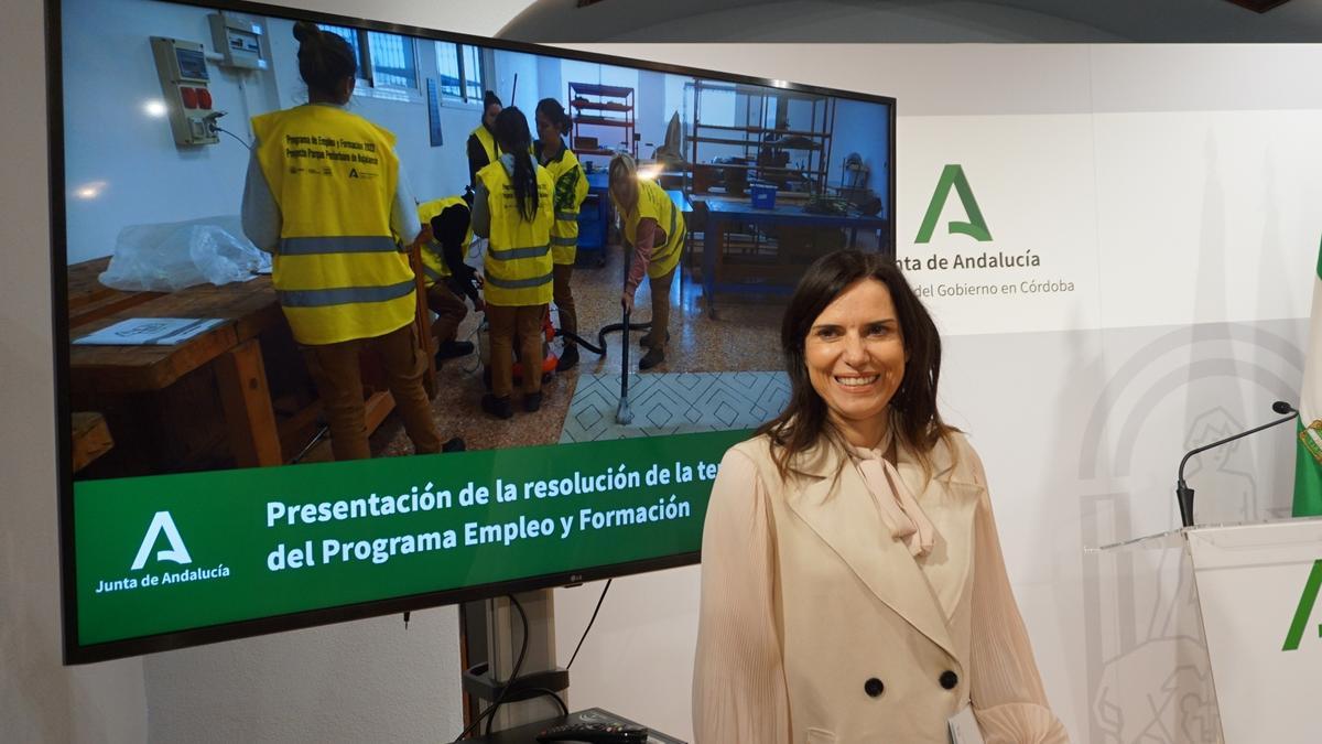 La delegada de Empleo, M.ª Dolores Gálvez.