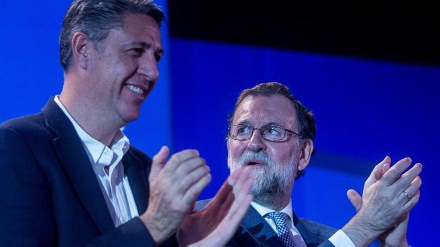 Rajoy, con Albiol, en un acto de campaña.