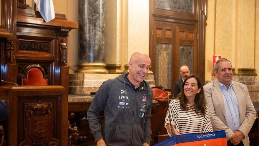 Carles Marco, entrenador del Leyma Coruña: "Hemos sido un equipo en mayúsculas, por encima de las individualidades"
