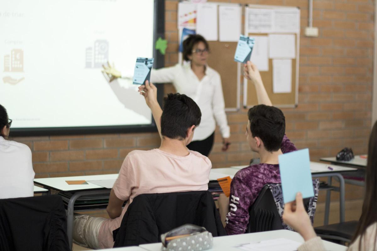 Charla del programa de educación financiera del EFEC.