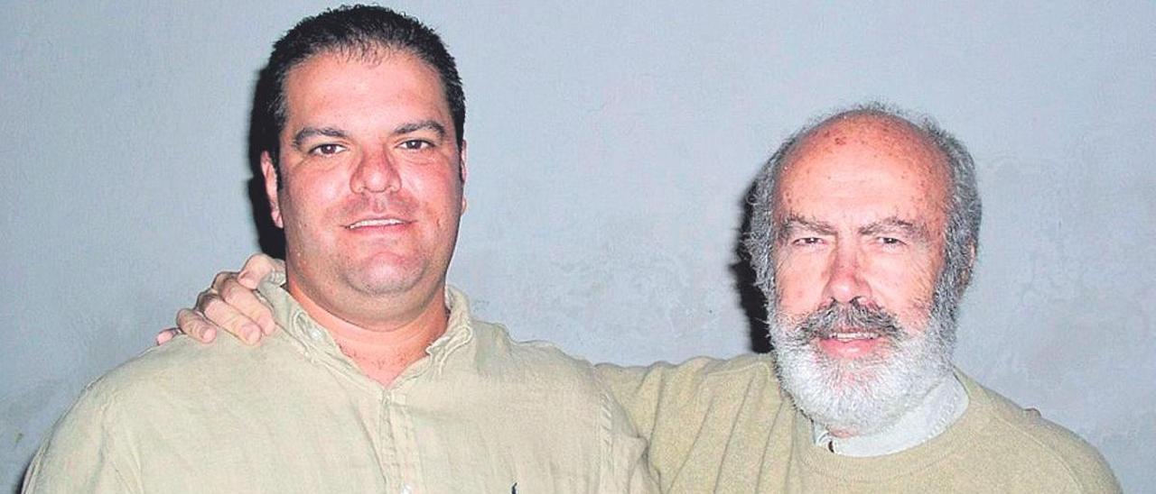 Imagen del reencuentro entre José Antonio Ramos y Totoyo Millares en Tejeda el 9 de septiembre de 2005.