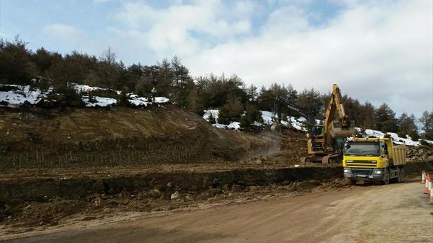 Tráfico aconseja a los camiones ir por Pamplona y evitar la A-132