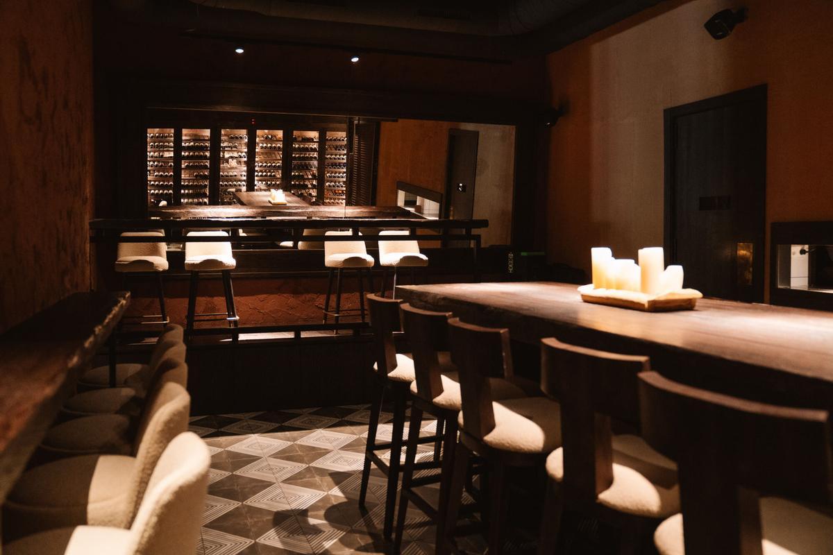 Interior de Acholao, el espacio de Grupo Quispe dedicado al pisco y al tapeo peruano.