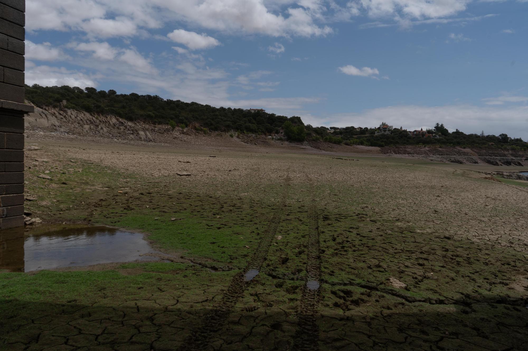 GALERÍA | El “brutal vaciado del embalse de Ricobayo”, en imágenes.