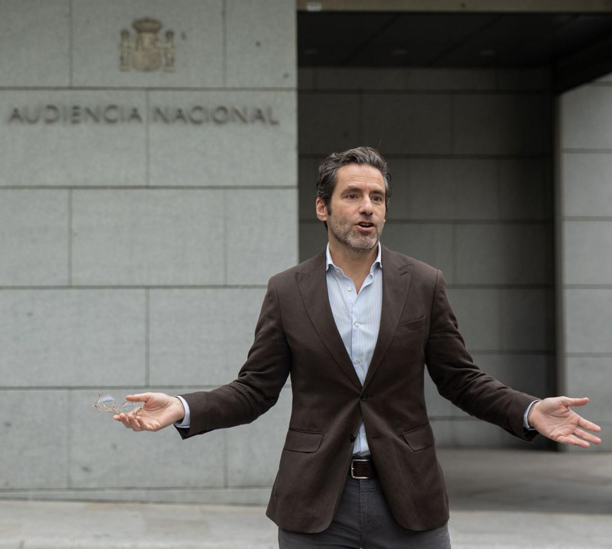 El PP acusa el PSOE de rebre a la seva seu "90.000 euros en bosses" El PP acusa el PSOE de rebre a la seva seu "90.000 euros en bosses"