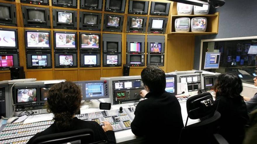 El Consell avala la Proposición de Ley de Radiodifusión y Televisión autonómica