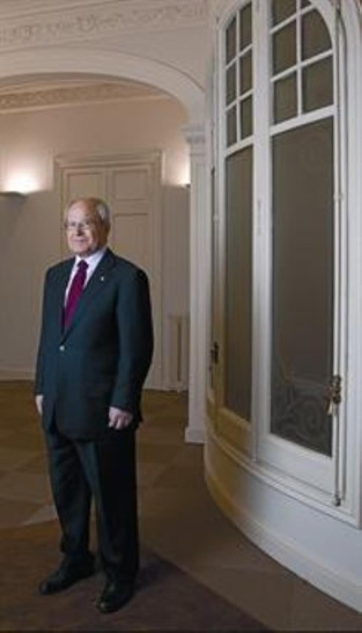 José Montilla, a la seva oficina d’expresident de la Generalitat. José Montilla, a la seva oficina d’expresident de la Generalitat.