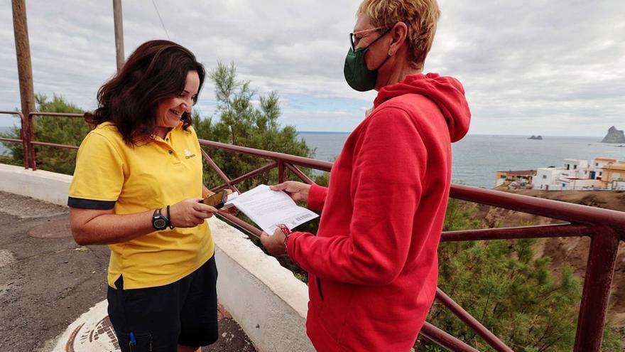 Correos fortalece el servicio en las zonas rurales de Tenerife «puerta a puerta»