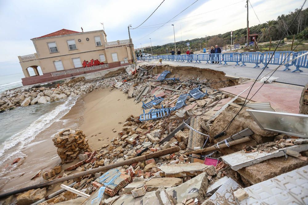 Playa Babilonia, completamente destruida