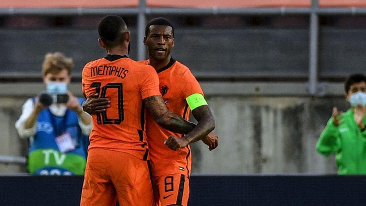 Winjaldum y Memphis, en la selección holandesa