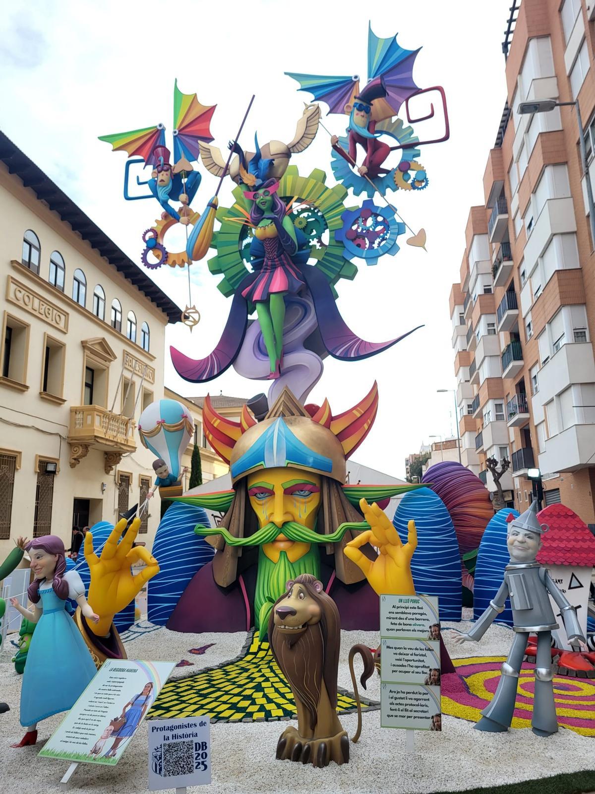Foto de la falla de Don Bosco, que ha ganado el premio a mejor monumento en la categoría especial.