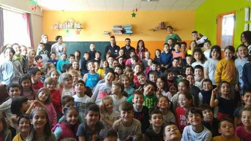 Charla del programa "Futsal para todos" en el CEIP de Silleda.