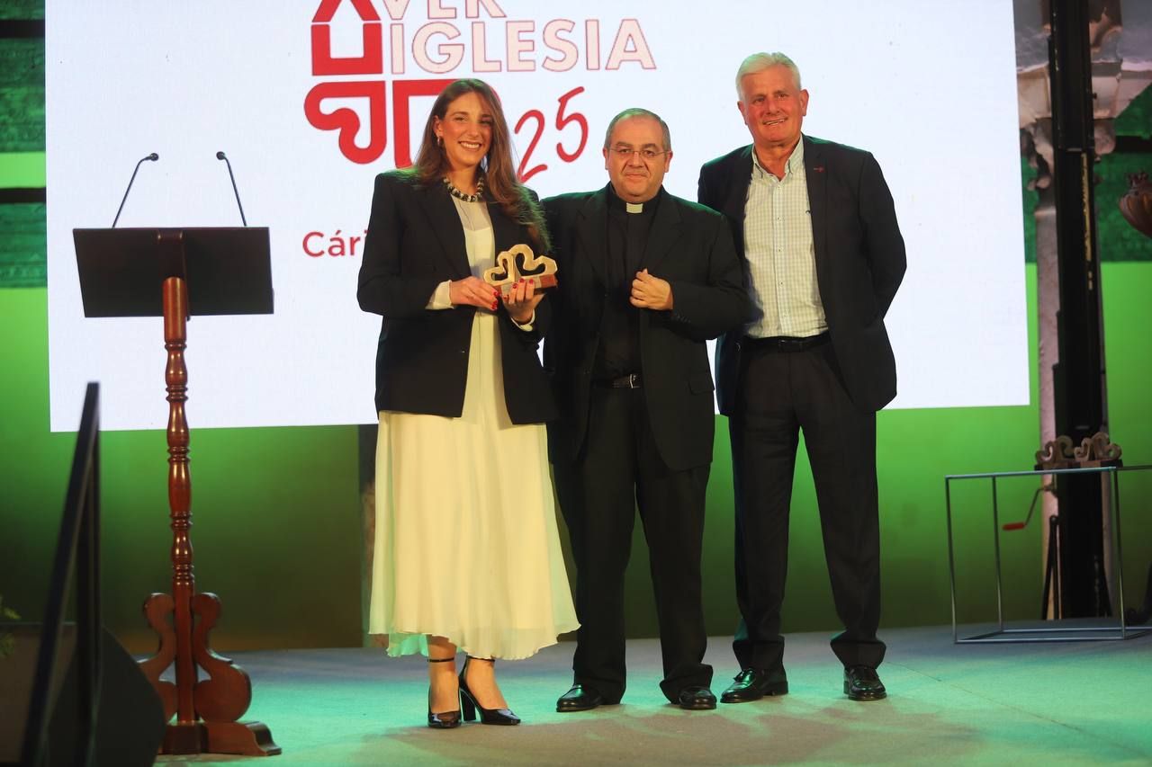 La entrega de los premios 'Ver Iglesia 25' y ‘Entidades con Corazón’, en imágenes