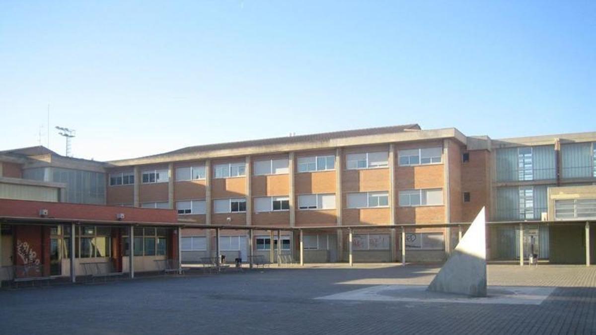Exterior del IES L'Eliana.