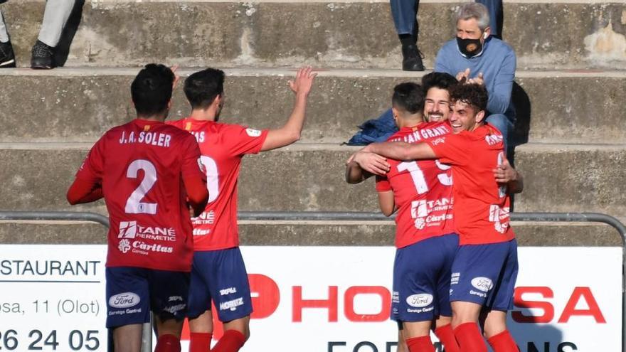 Juan Delgado decanta el derbi per l&#039;Olot