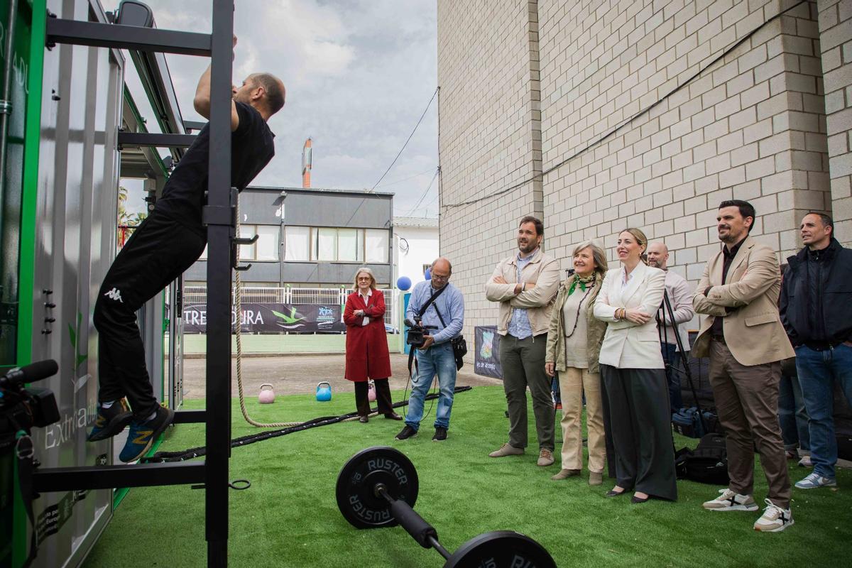 Extremadura estrena gimnasios portátiles en los pueblos: CUBOFit llegará a 30 localidades