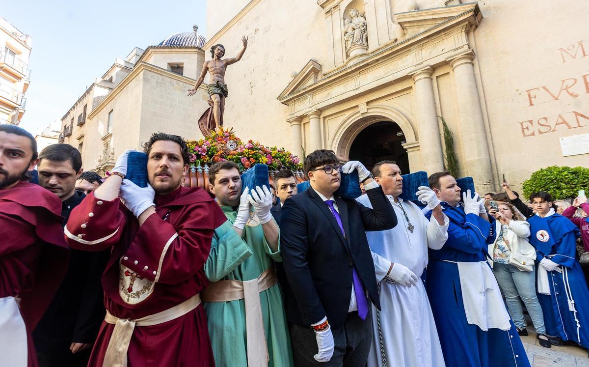 Aleluyas como colofón de la Semana Santa Alicantina Aleluyas como colofón de la Semana Santa Alicantina