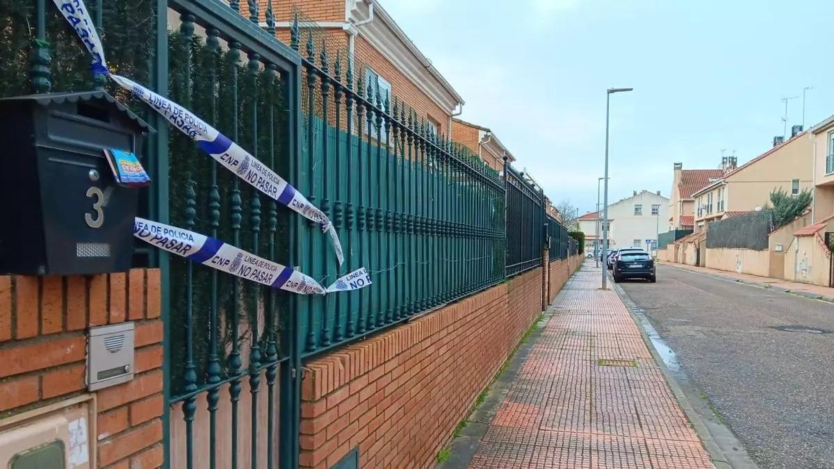 La vivienda de la Urbanización Guadiana donde ocurrió el crimen.
