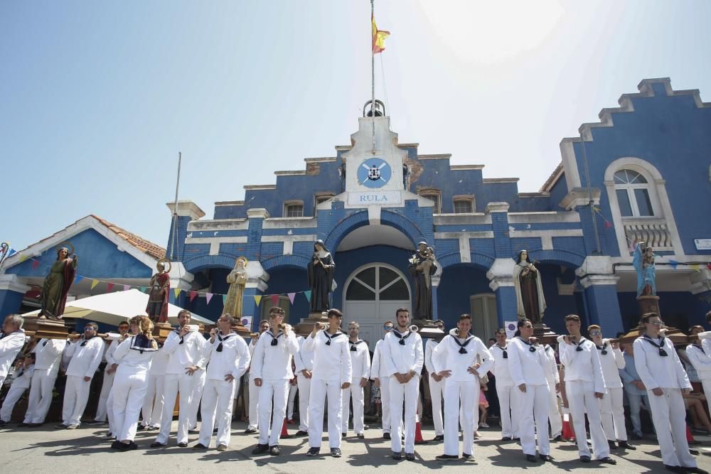 Procesión marinera en San Juan de la Arena