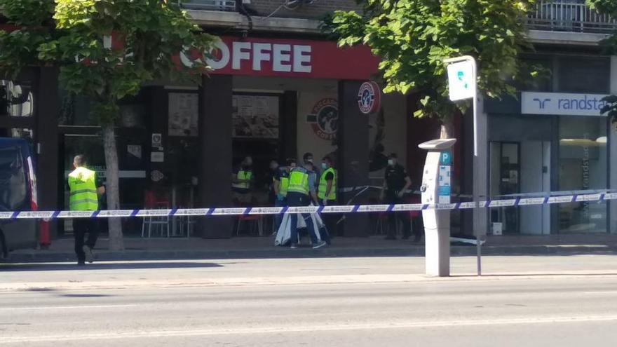 Investigan la muerte de un hombre en plena calle en Murcia