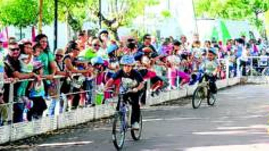 Tarde de deporte dos en uno para los niños