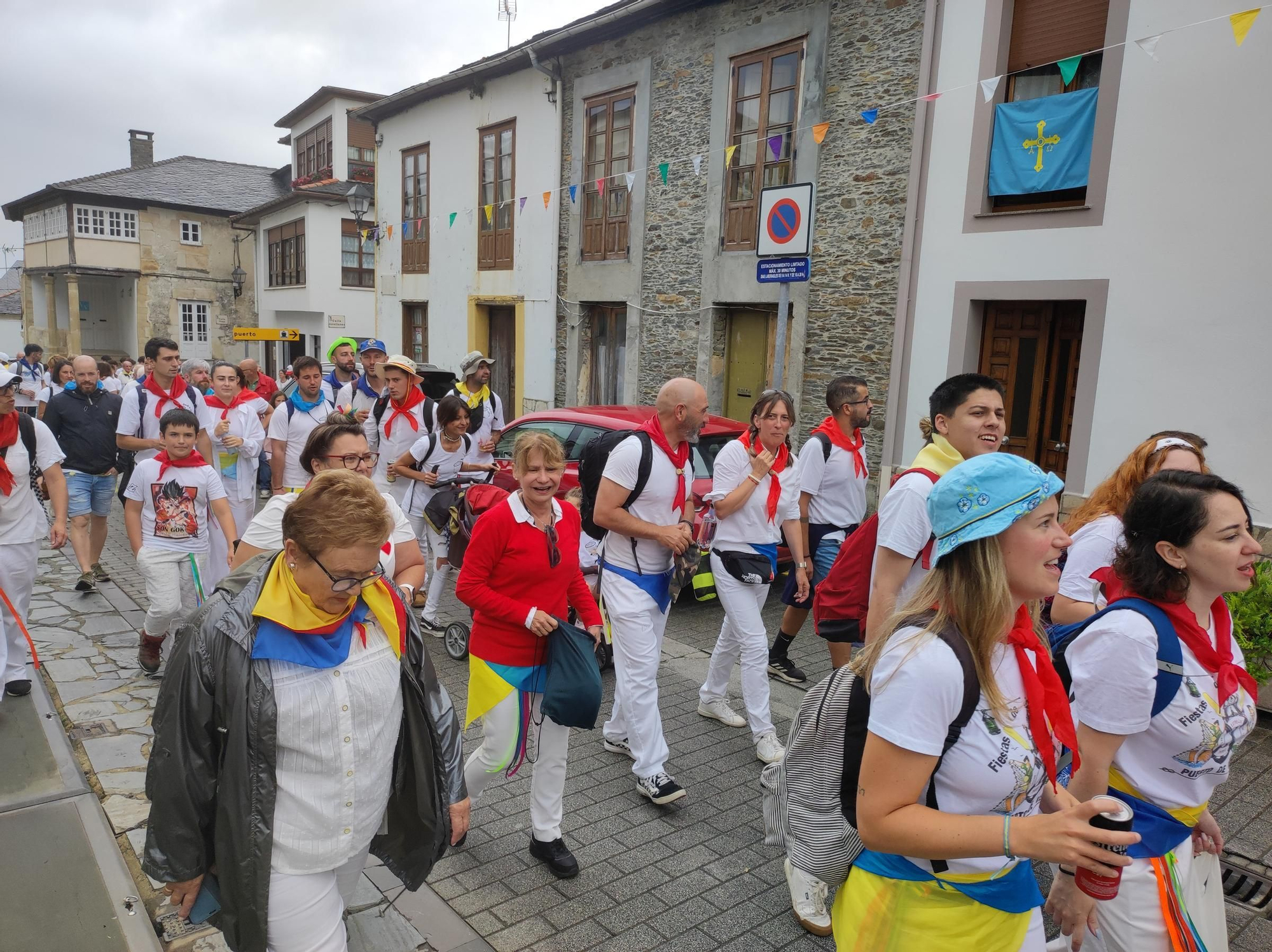 En imágenes: Así fue la salida de los romeros para celebrar la jira que cierra Las Telayas