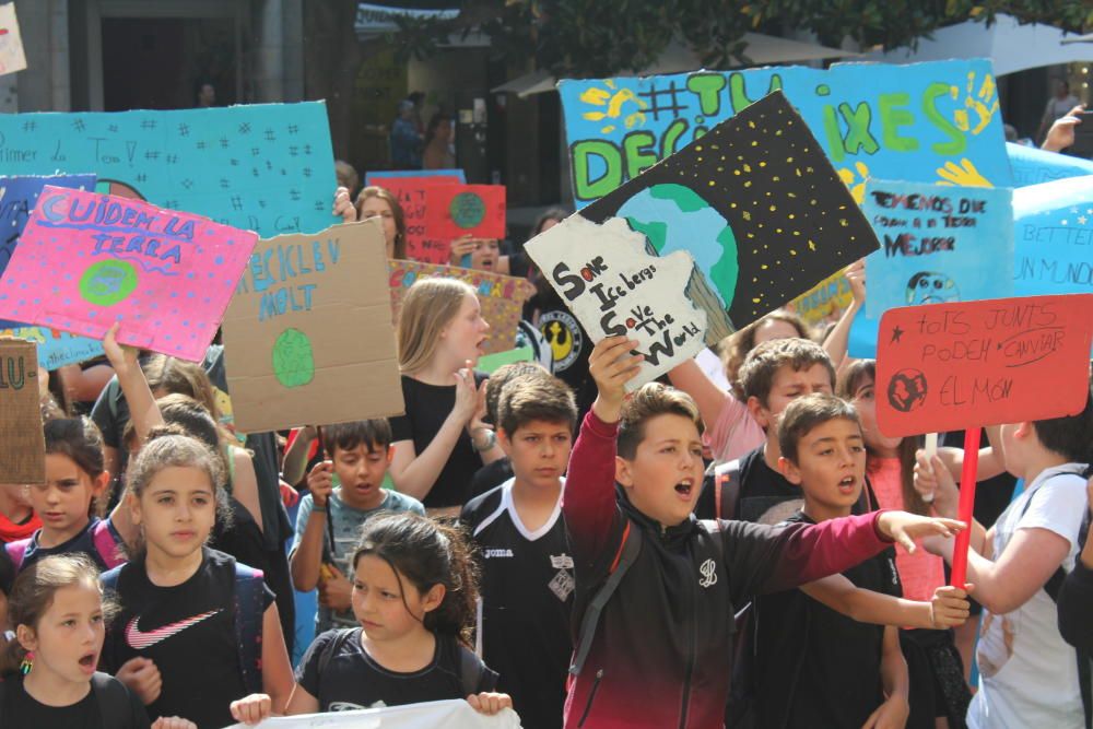 Escolars de Figueres contra el canvi climàtic