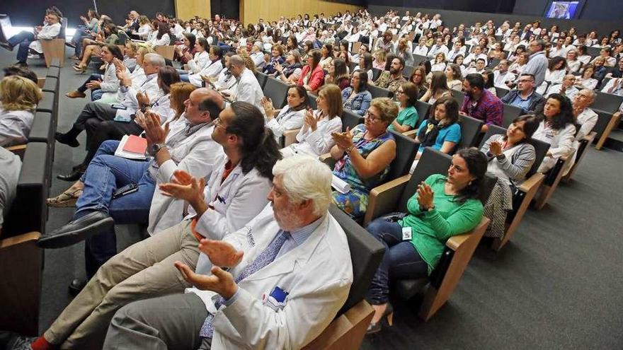 Despedida de la última remesa de residentes formada en el área. // M. G. Brea