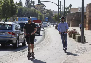 Cascos y patinetes serán obligatorios para los patinetes en otoño