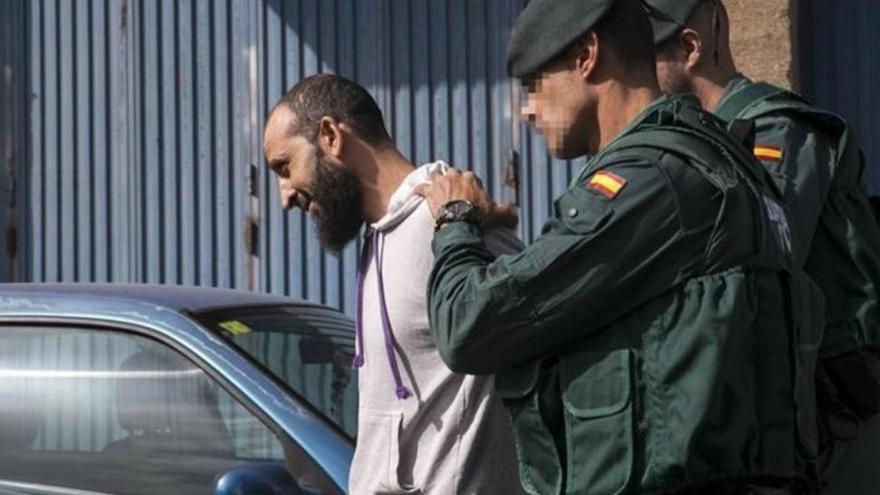 Detenidas cuatro personas integradas en redes de inmigración usadas por DAESH