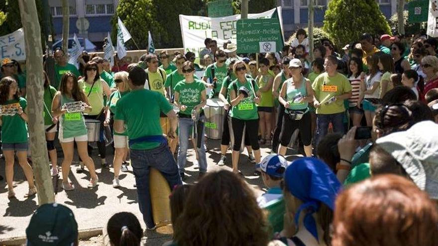 La Plataforma de la Escuela Pública niega &quot;normalidad&quot; en el inicio del curso y anuncia una huelga